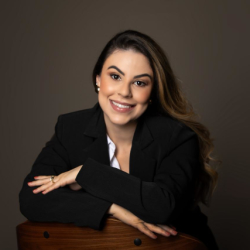 Foto de Dra. Izabela Mendes 