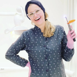 Foto de Dra. Kéllen Mayer