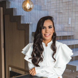 Foto de Dra. Izaura Celina 