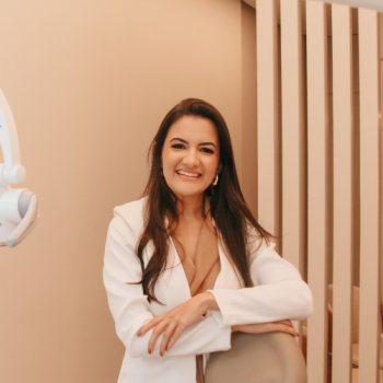 Foto de Dra. Gabriela Rezende / CRO 69674