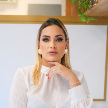 Foto de Dra. Fernanda Gomes