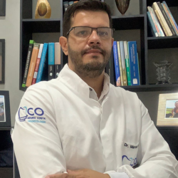 Foto de Dr. Marcos , especialista em Implantes e próteses