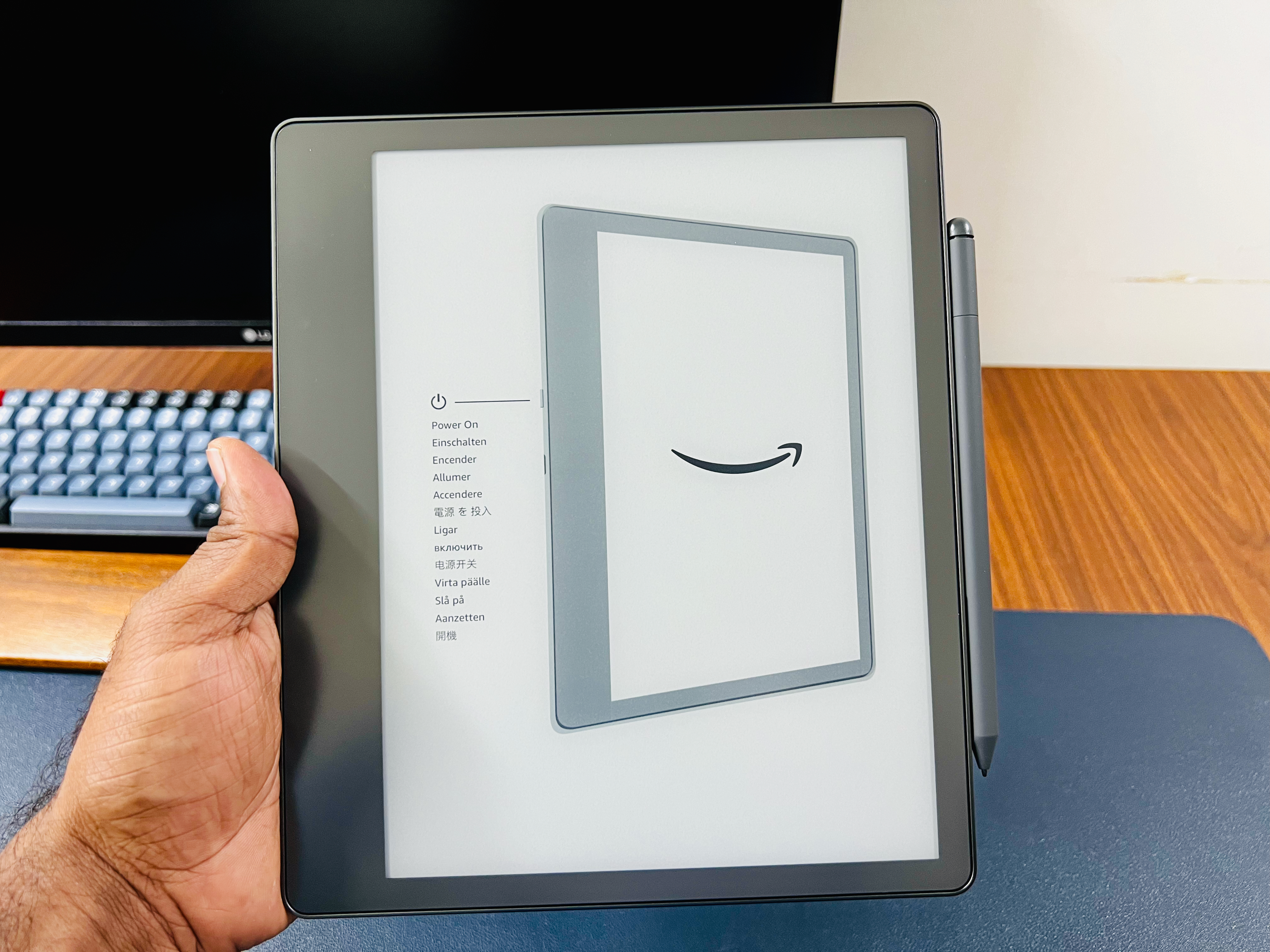 Kindle Scribe with Premium Pen