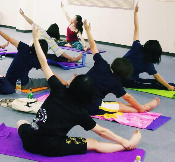 【リラックスヨガ】湘南鎌倉ヨガ教室 ティアレ