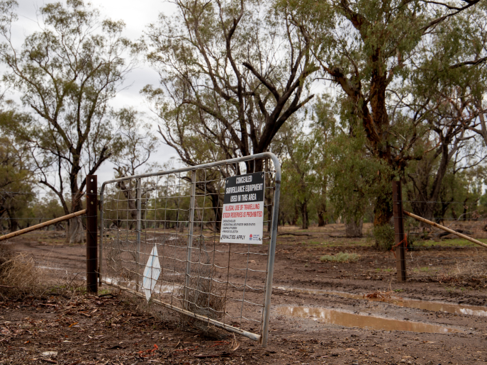 Keep Clear Of Travelling Stock Reserves