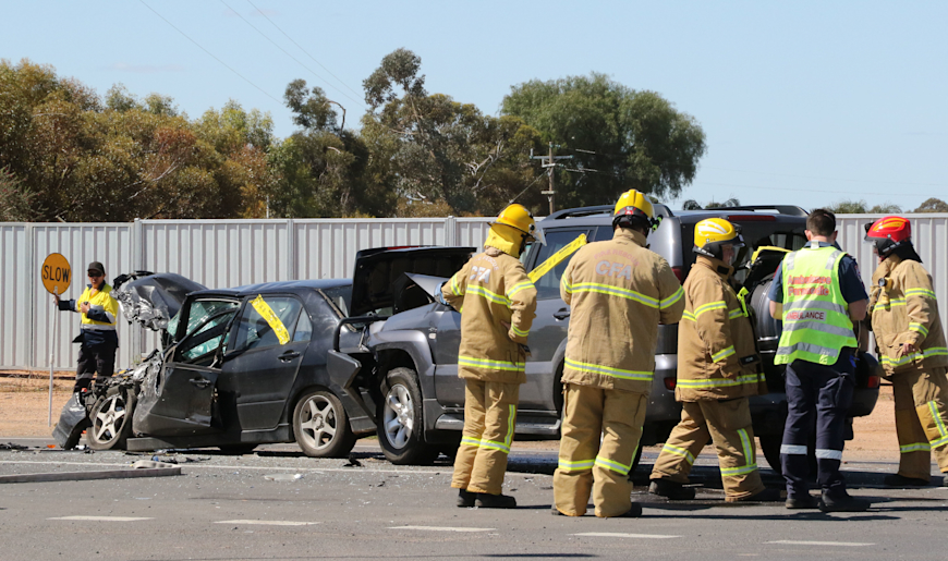 Cars damaged in Calder Highway smash