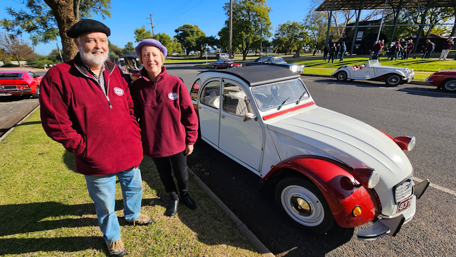 Vintage vehicles in fast lane for President's Run