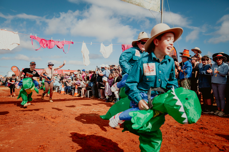 Bash clinches gold at tourism awards