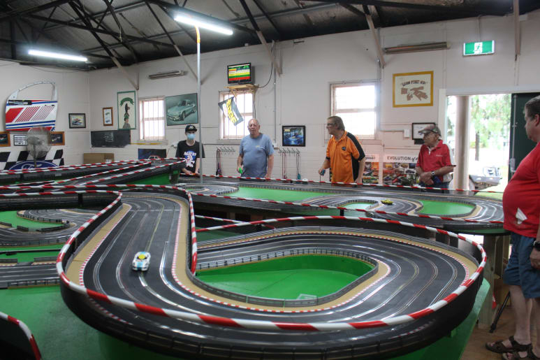 Big slot discount car tracks