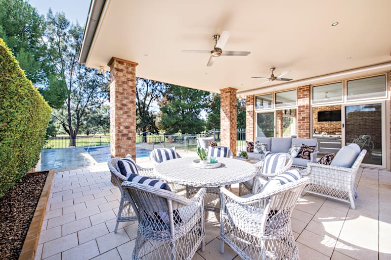 60 Lakeside Circuit, Dubbo