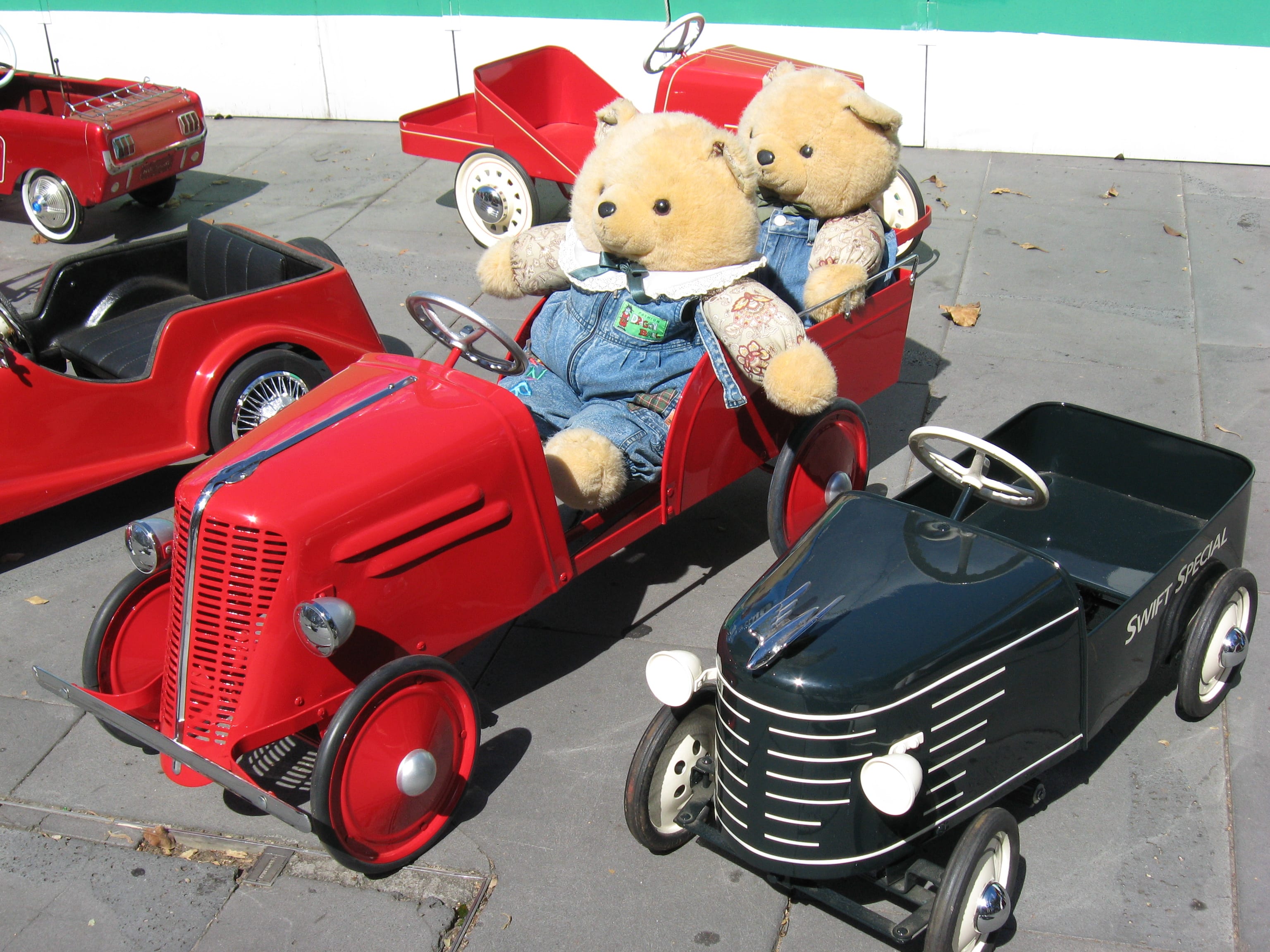 Flintstone pedal car 2025