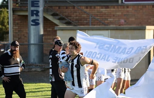 Magpies fall under lights at Kyabram