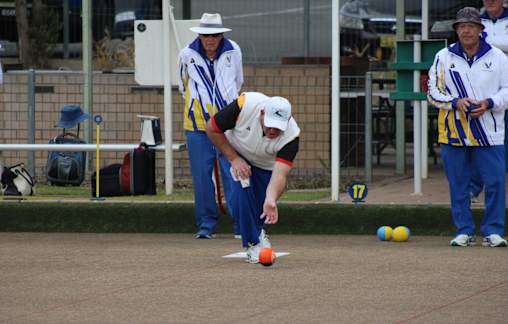 On the green with Eagles Bowls