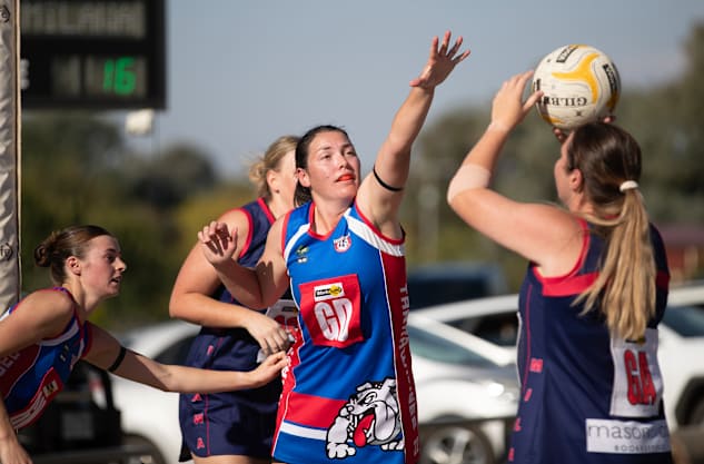 Old foes reignite rivalry on the court