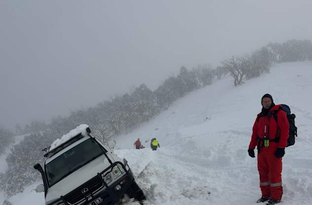 Hikers and drivers rescued in heavy snowfall at Mt Hotham