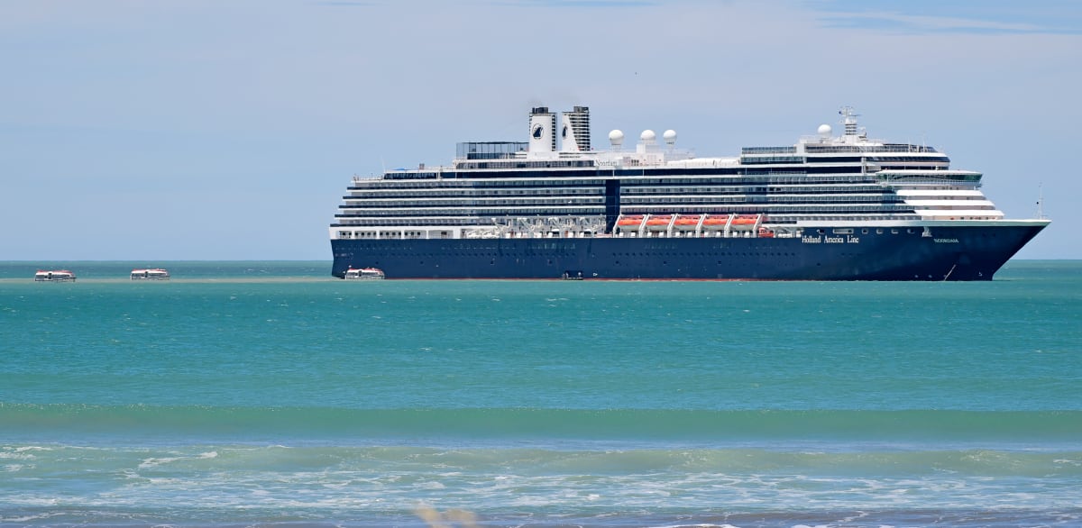 cruise ships gisborne