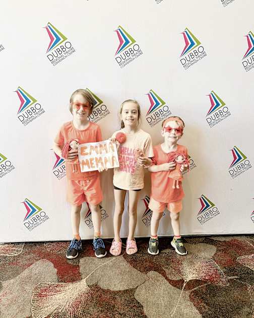 Emma Memma's 'Dance Island' Dazzles Dubbo: A Family Affair!