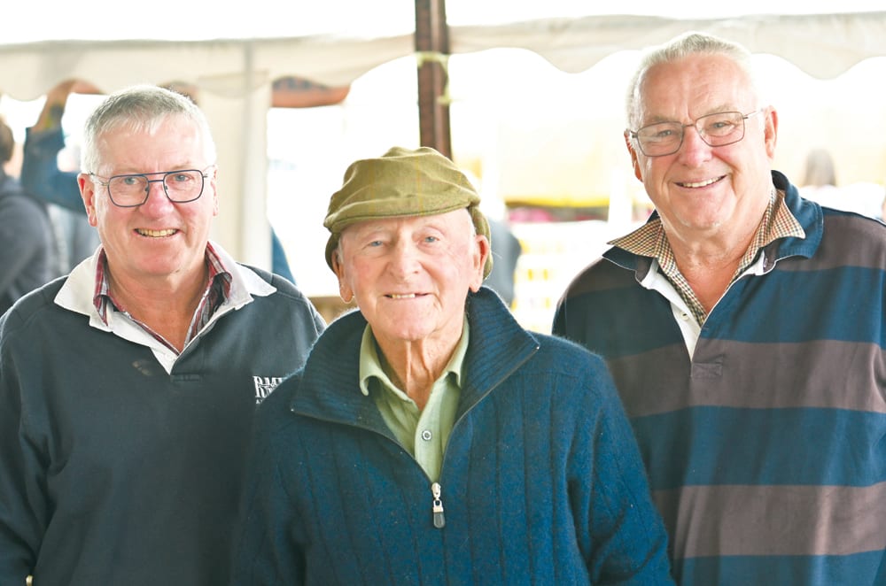 Skill, speed of shearers impress industry icon