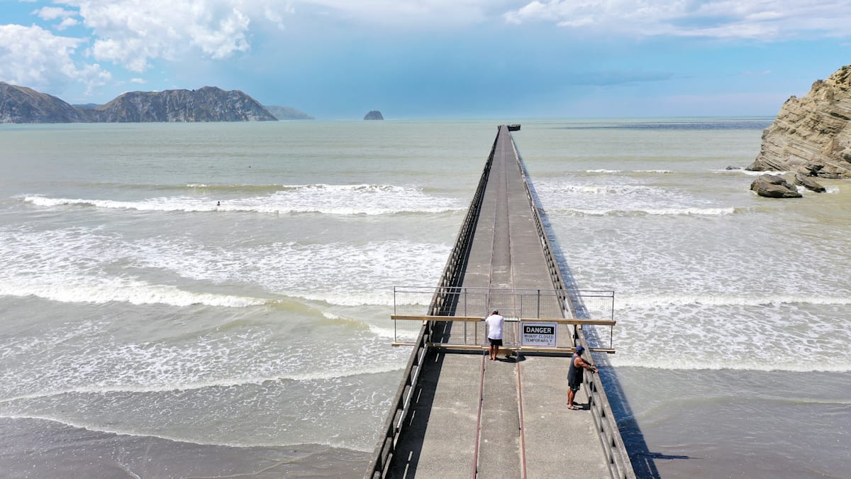 Closed sign still out at Tolaga Bay Wharf