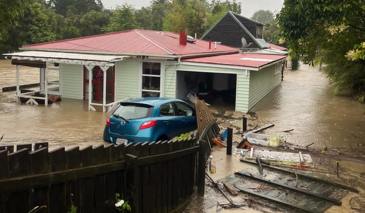 Projected 400 flooded Auckland households may not be allowed to return
