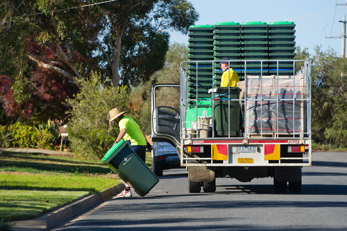 Children to add colour to Mildura Council green bin campaign