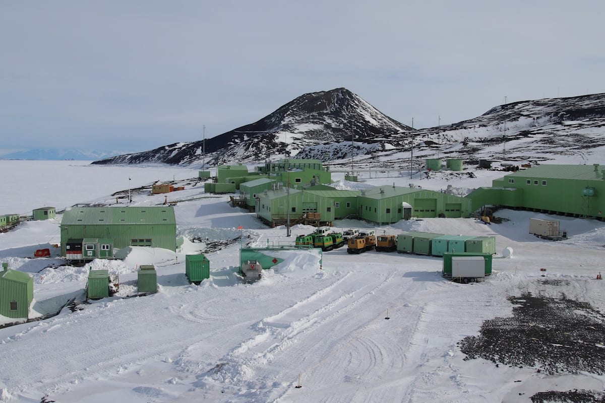 The early plan to rebuild Scott Base