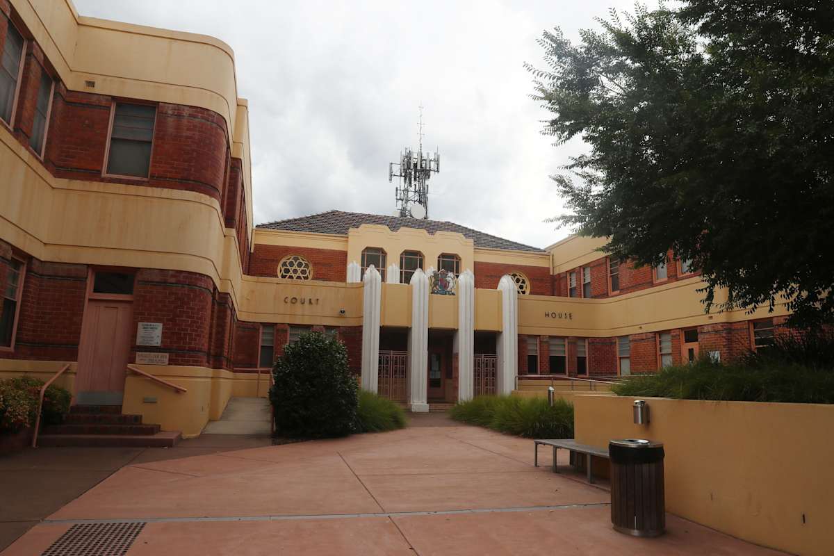 Hospital workers threatened in man’s violent outburst