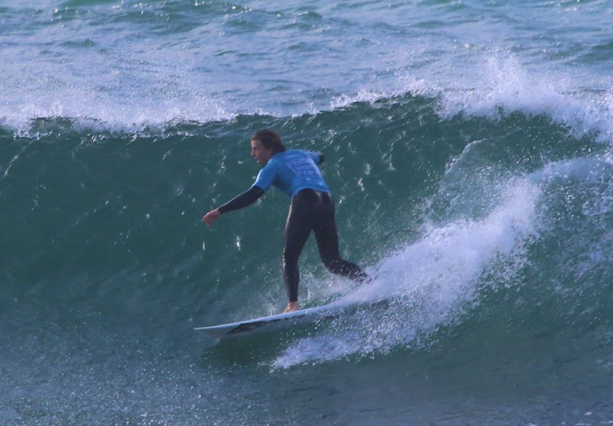 Thrilling surfing action in Phillip Island Pro