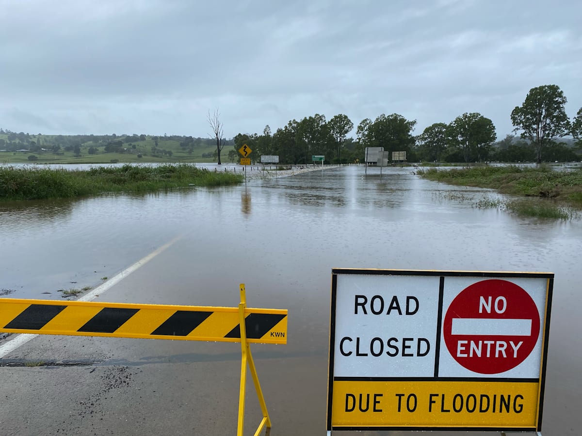 Scenic Rim flooding causes multiple road closures