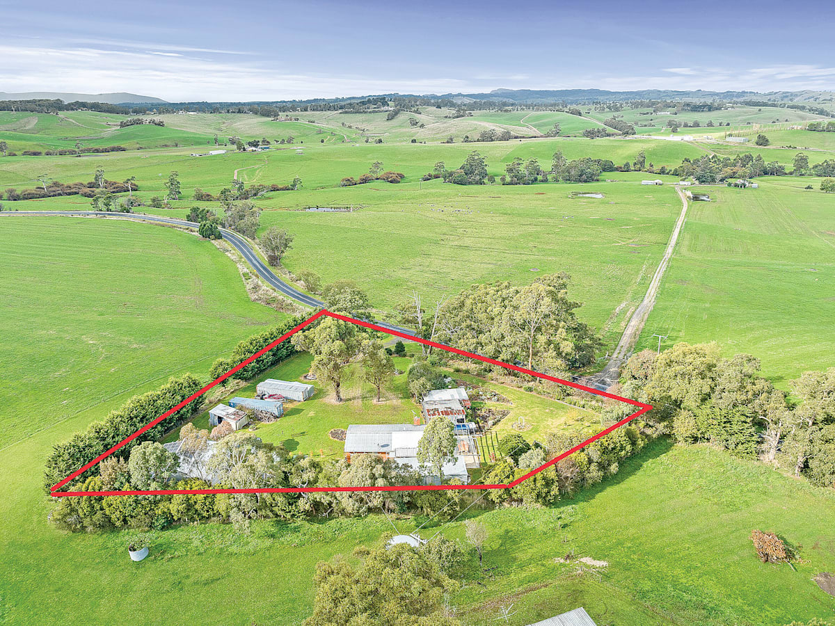 ‘The 3 Ps’ position, picturesque setting, perfect lifestyle