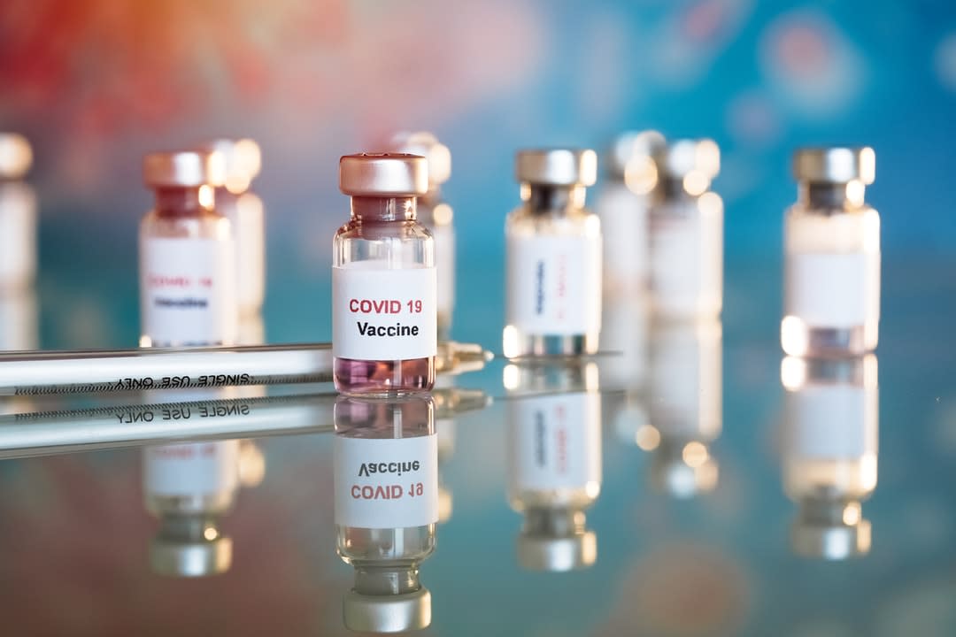 Vaccine and syringe injection It use for prevention, immunization and treatment from COVID-19