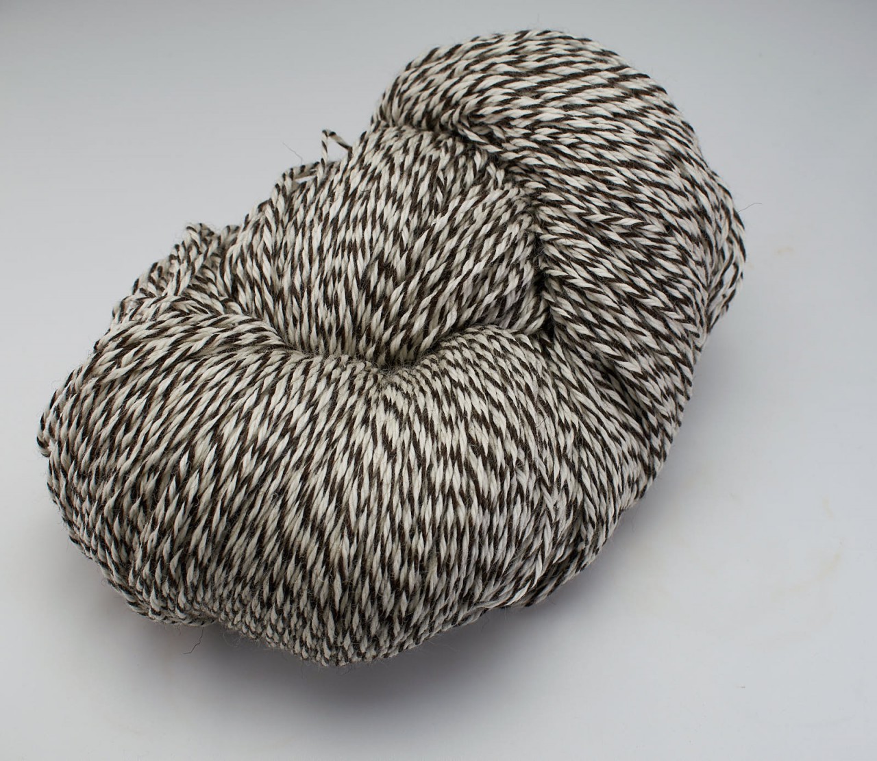 ECRU - Hullabaloo 560g skein