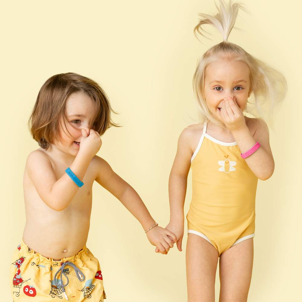 Gallery-Images/CAM-Bracelet-lifestyle2-gallery