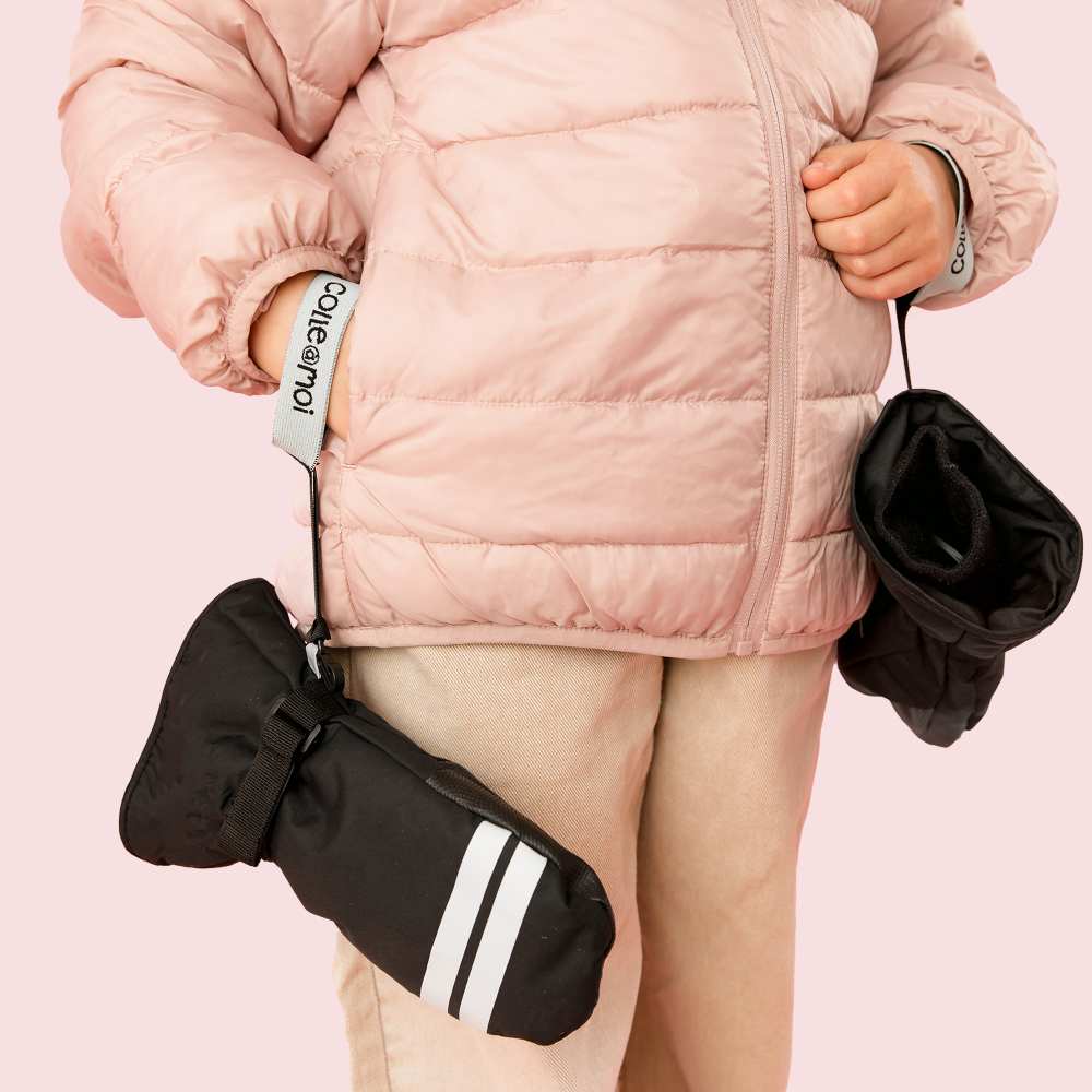 Gallery-Images/CAM-MittenHolders-galery-3-a