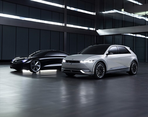 יונדאי IONIQ 5 לצד IONIQ6