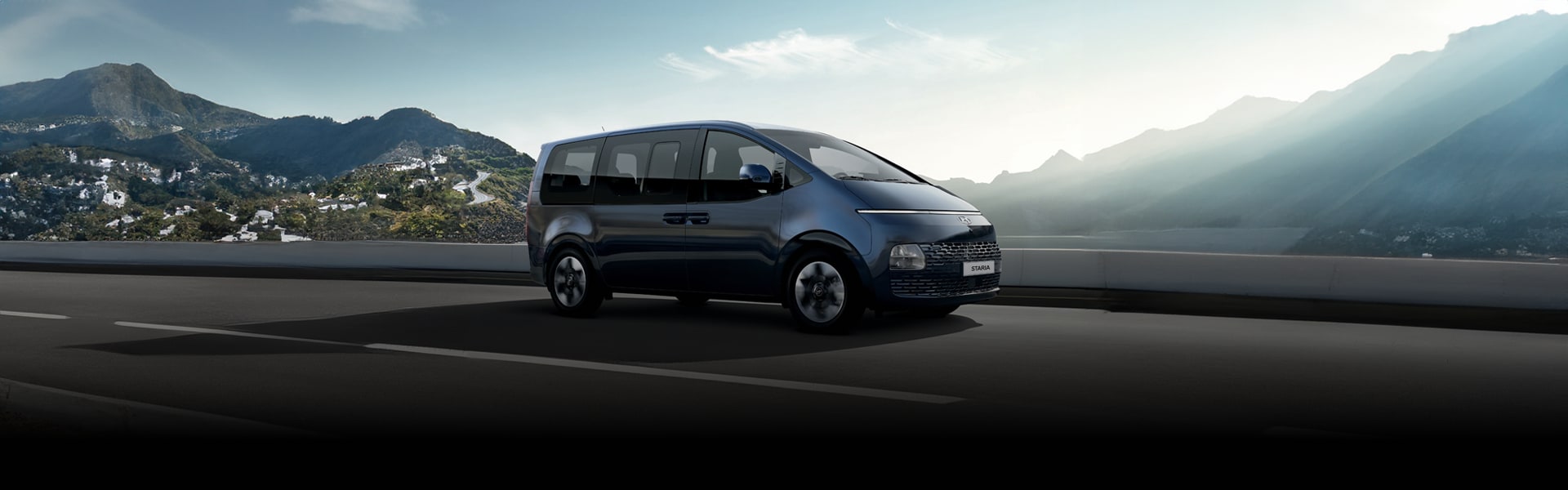 Hyundai STARIA Hybrid - תמונת קאבר