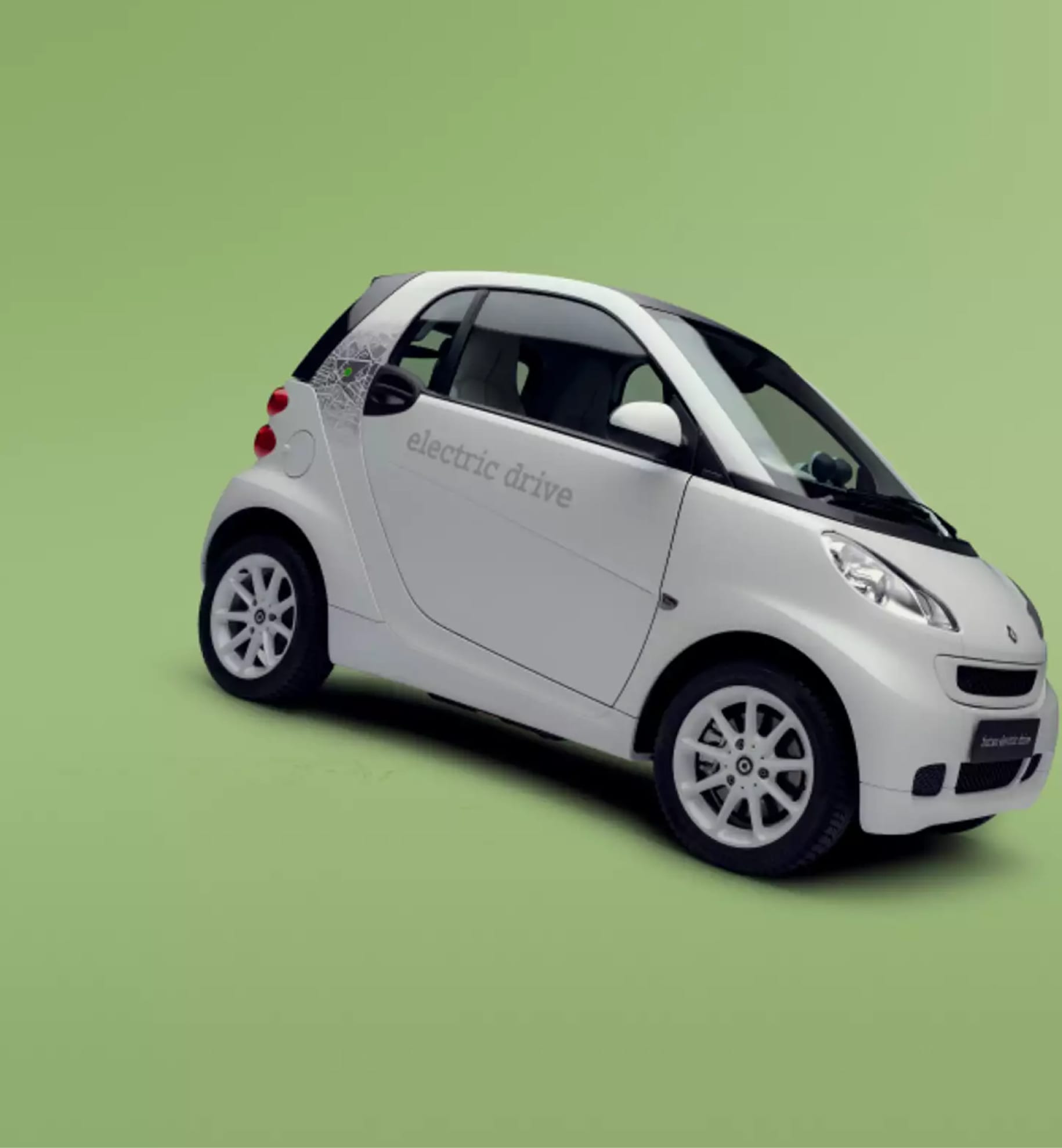 סמארט מיני צבע לבן רקע ירוק