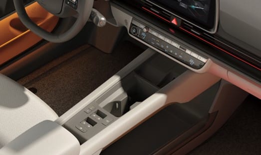 קונסולת נהג מרכזית צפה - IONIQ 6