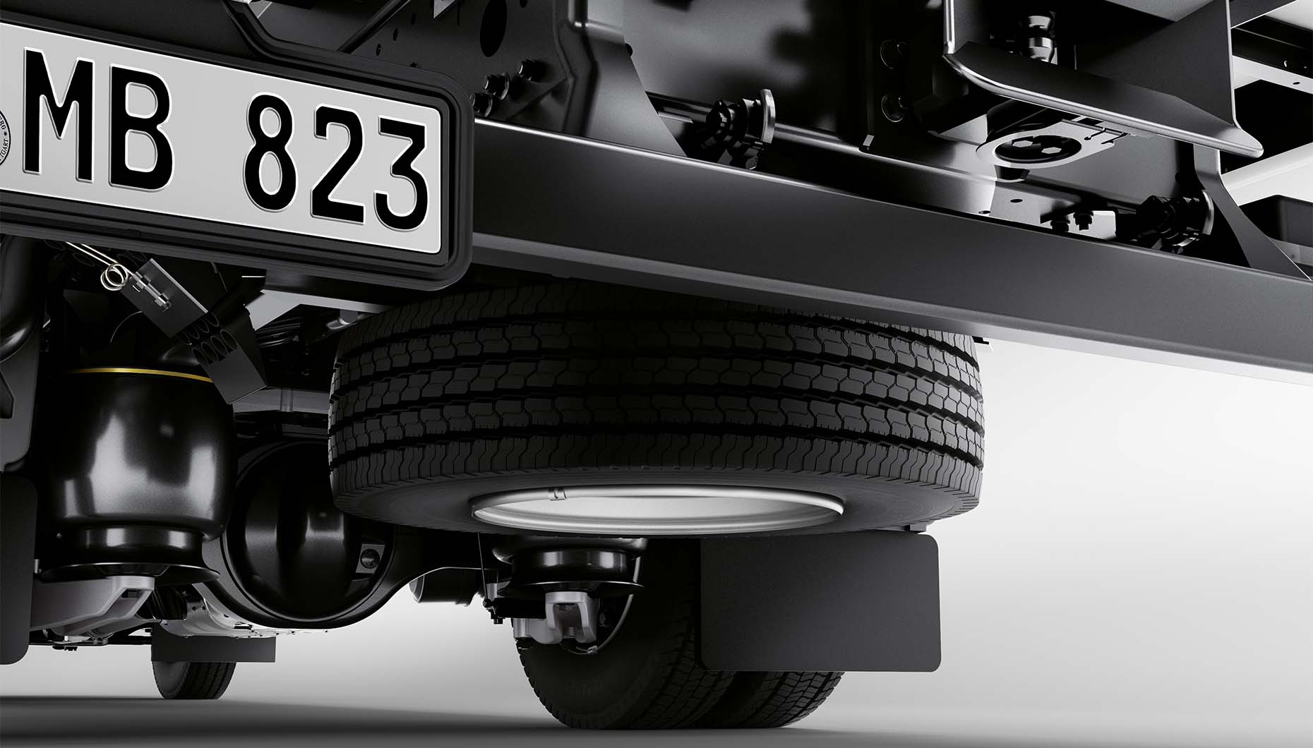 תחזוקת גלגלים במשאית מרצדס אטגו