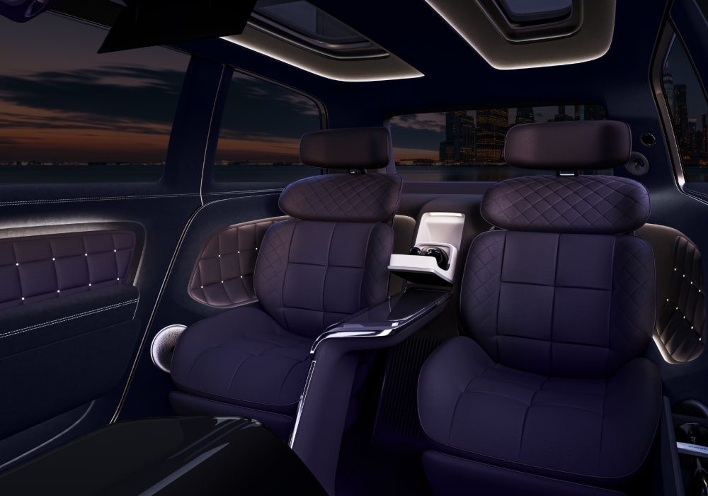 מושבים בתוך רכב יוקרה של ג'נסיס