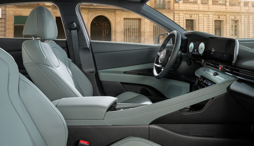 צילום פנים הרכב - אזור הנהג