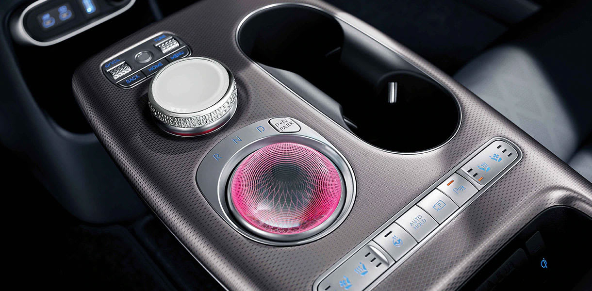 רכב יוקרה ג'נסיס GV60