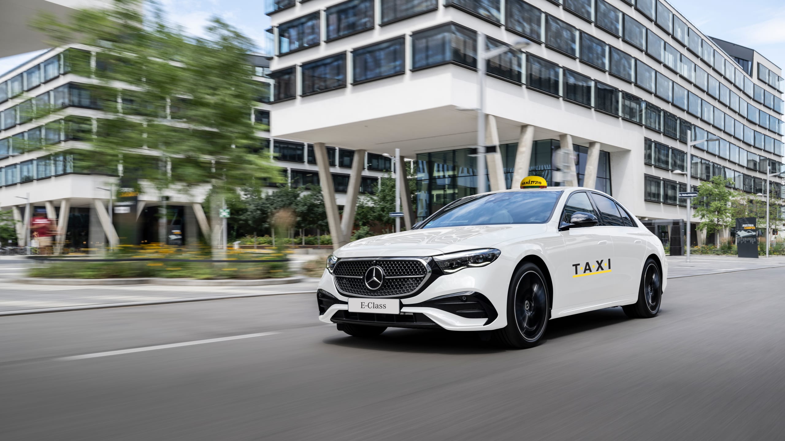 מה חשוב לבדוק לפני קניית מוניות חדשות למכירה?