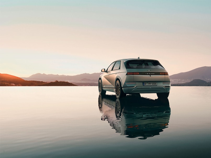 איוניק 5 אפור