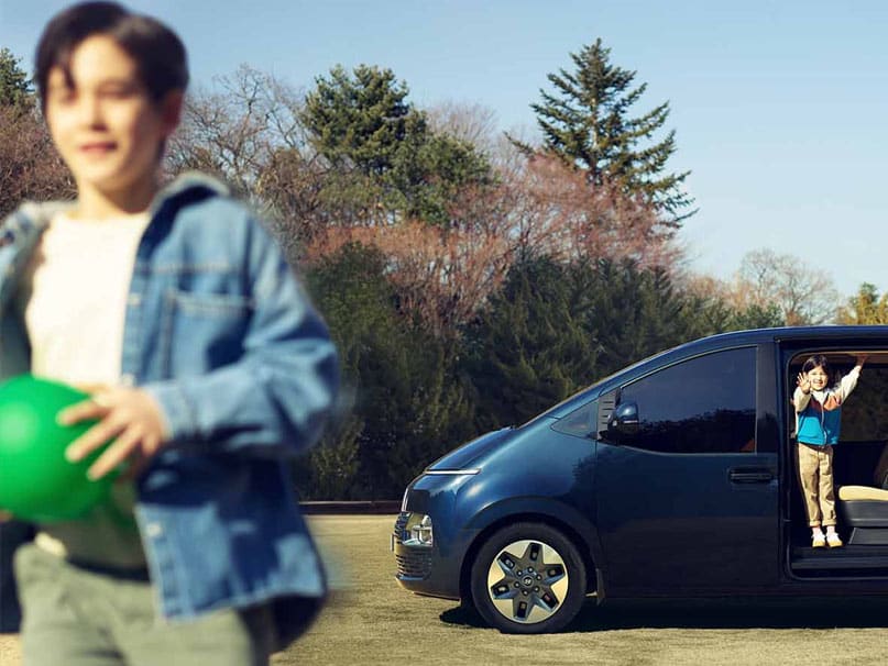 מניעת שכחת ילדים ברכב – מה הם הפתרונות?