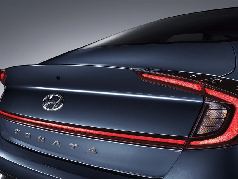 אור ירוק: מתי צריך להדליק אורות ברכב