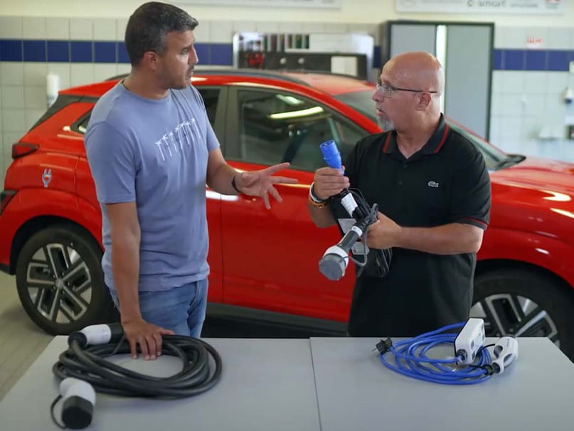 עולם הרכב החשמלי-סוגי כבלים, עמדות טעינה ותהליך הטעינה