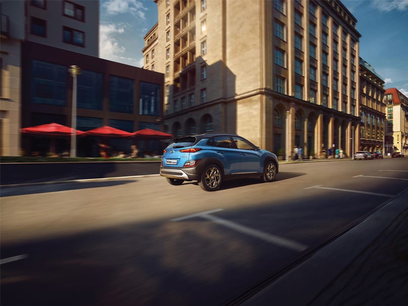 רכב יונדאי קונה כחולה היברידית