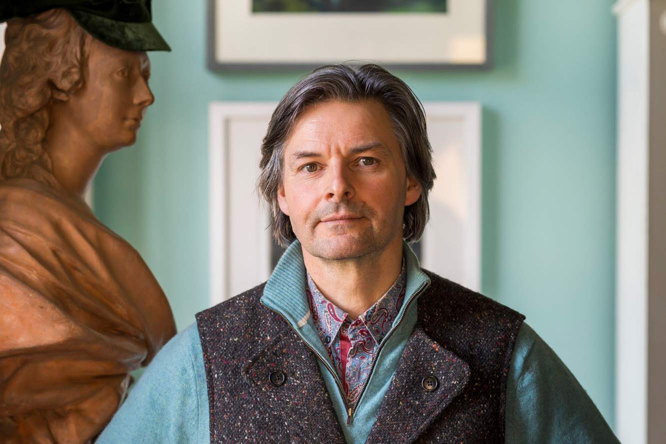 A Colorful Past Edward Bulmer & The Country House