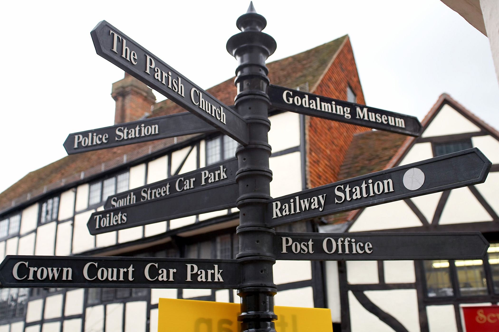 Picture of signage in Godalming town centre